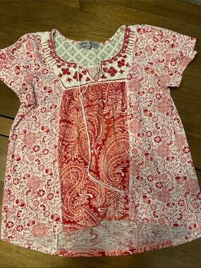 Almost Famous Red & White Paisley Embroidered Short Sleeve Tee